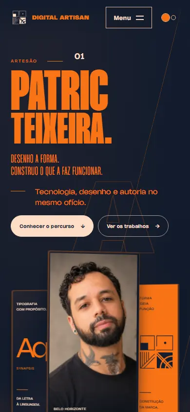 Versão aprovada no celular: o nome em Mango compacto, contido na coluna.